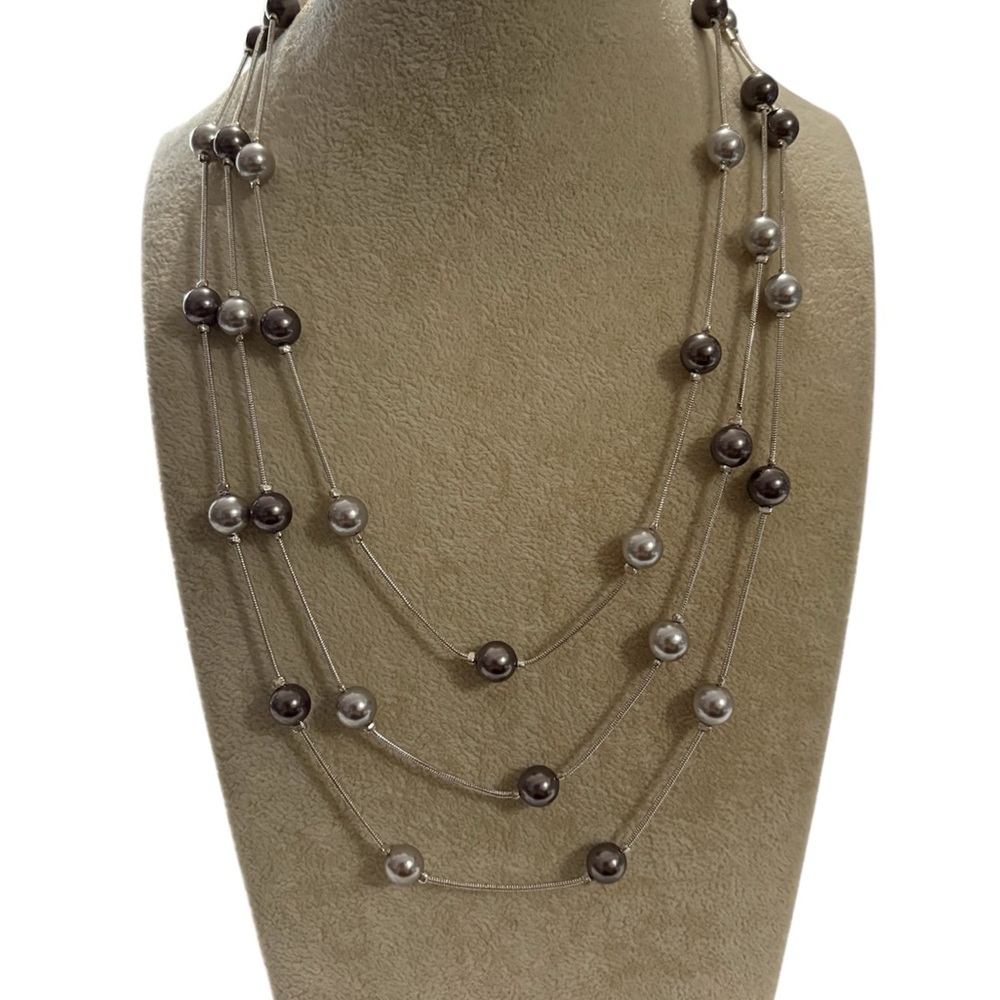 Elegant Silver and Gray Beaded Necklace